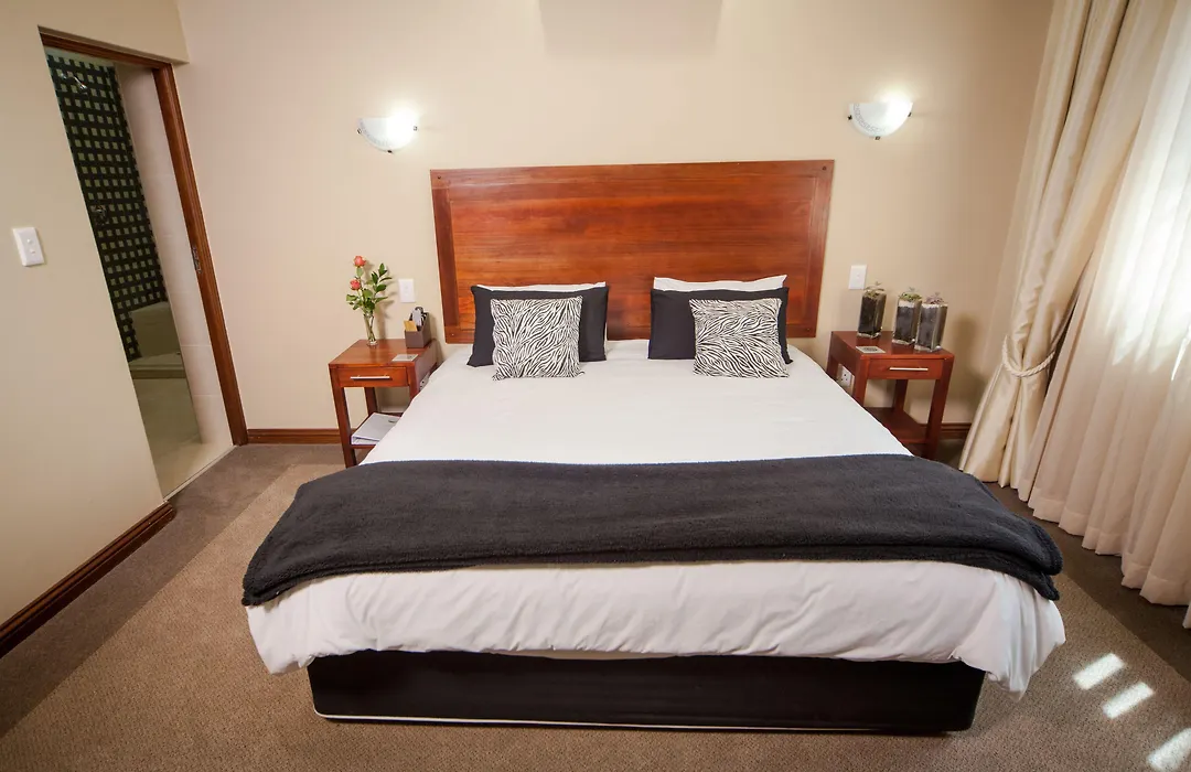 Over The Moon Guesthouse-1
